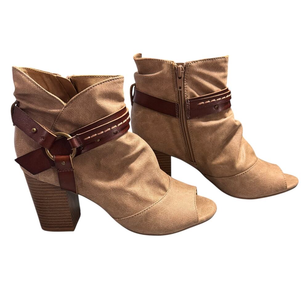 S1. NWT SO Authentic American Heritage Open Peep Toe Ankle Booties Size: 8